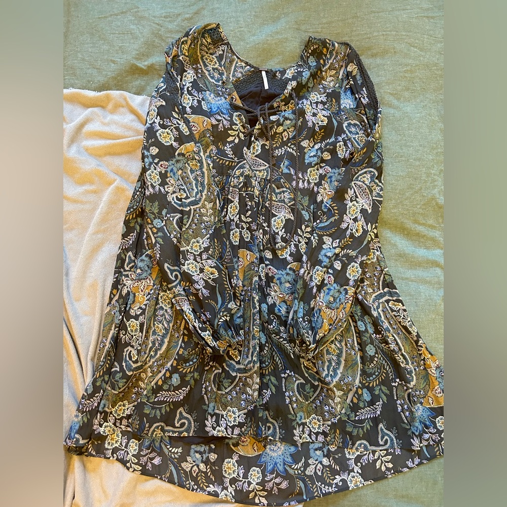Worn once free people tunic/dress. Cute with tights!